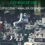 Fizyczny klucz U2F podłączony do laptopa, zabezpieczenie przed phishingiem
