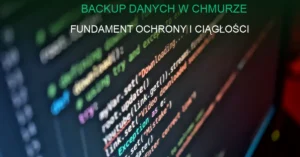 Nowoczesne centrum danych z serwerami reprezentujące backup w chmurze