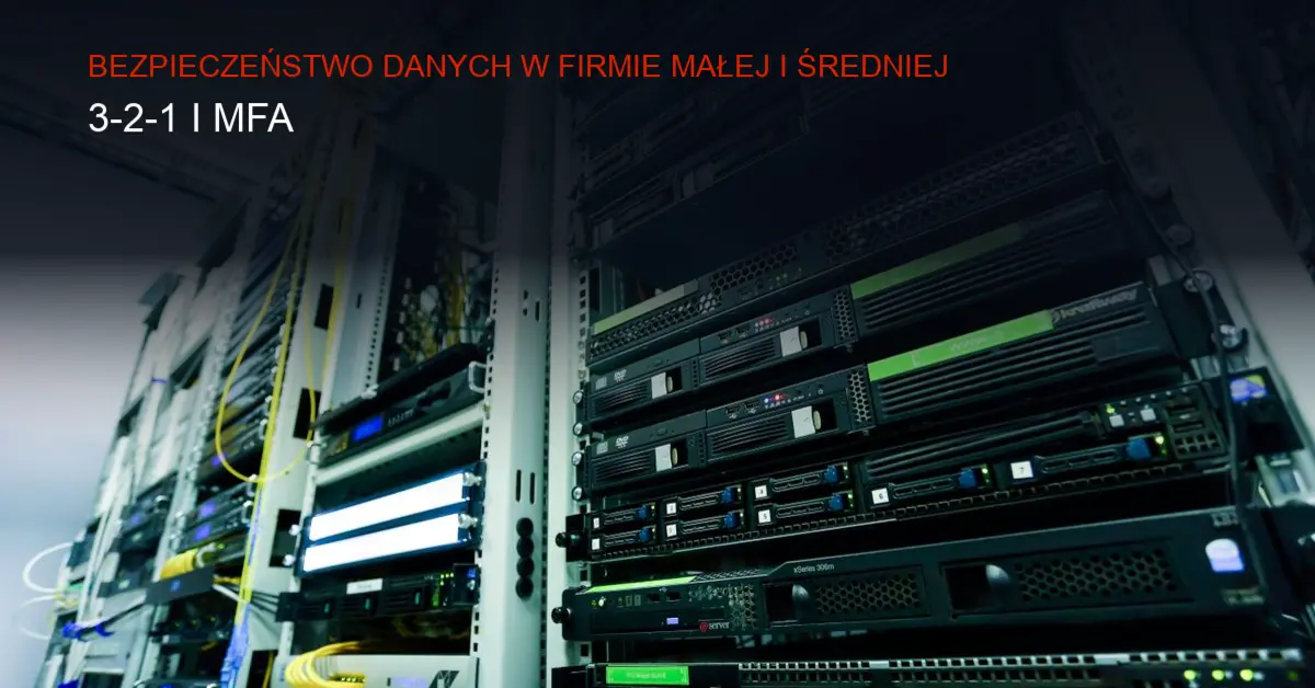 Ilustracja cyberbezpieczeństwa: ciemny serwer z podświetleniem, koncepcja ochrony danych w firmie.