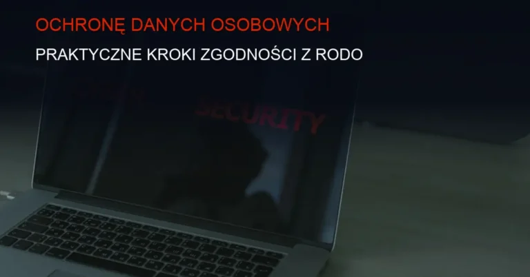 Nowoczesne centrum danych z serwerami i zielonymi diodami LED w ciemnym pomieszczeniu.