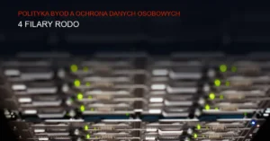 Ciemne serwerownie z nowoczesnymi serwerami i kablami, technologia cyberbezpieczeństwa