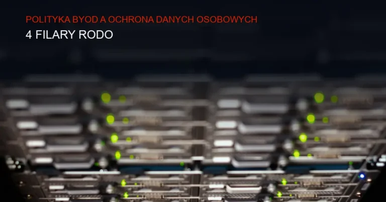 Ciemne serwerownie z nowoczesnymi serwerami i kablami, technologia cyberbezpieczeństwa