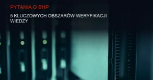 Ciemne tło z serwerem i symbolami cyberbezpieczeństwa, ilustracja do artykułu o BHP